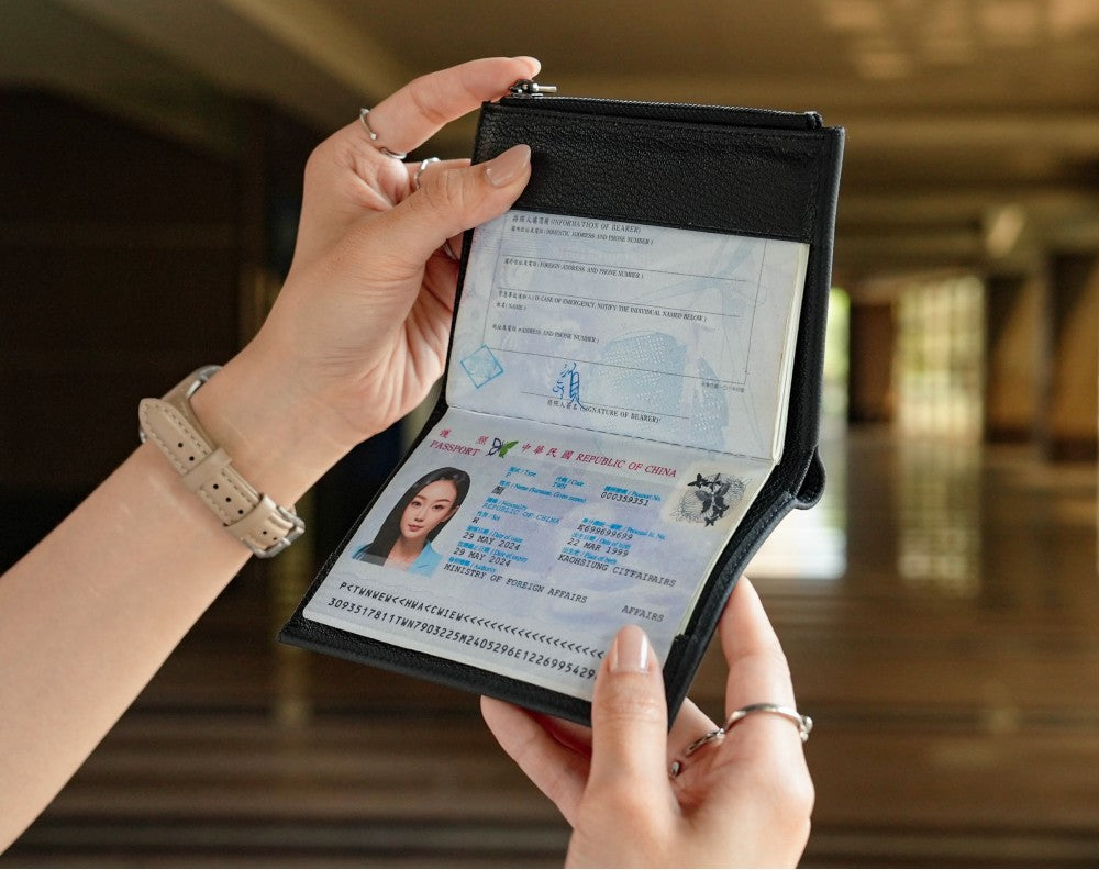 Featherly Passport Wallet - Black Cross-Hatch Texture