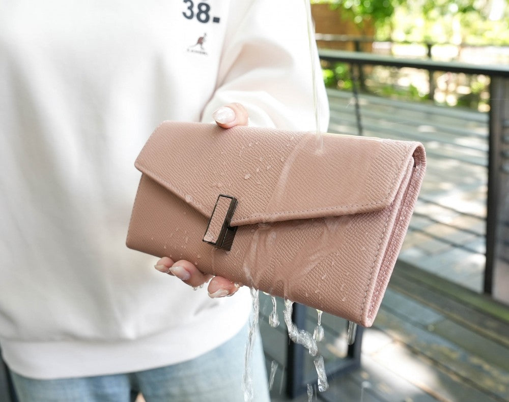 Carina XL v2 Crossbody Clutch - Italian Cross-Hatch in Rose Pink