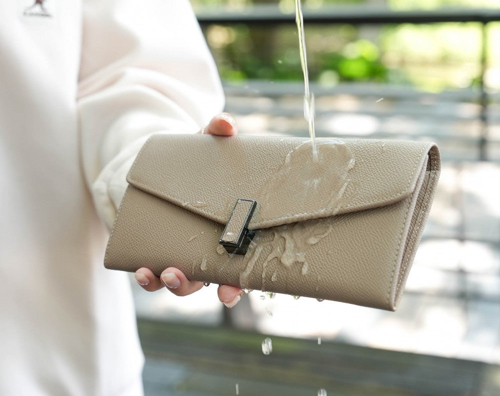 Carina XL v2 Crossbody Clutch - Italian Cross-Hatch in Khaki