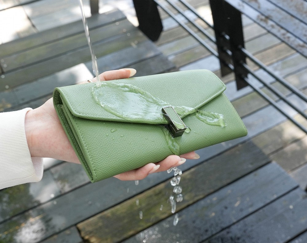 Carina XL v2 Crossbody Clutch - Italian Cross-Hatch in Matcha