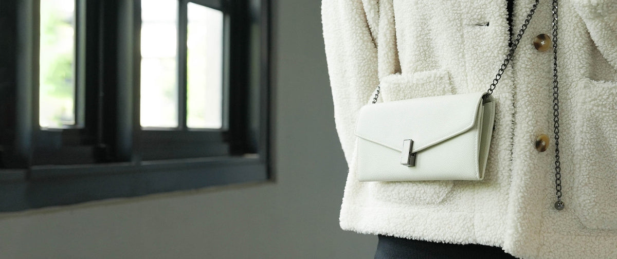 Carina XL v2 Crossbody Clutch - Italian Cross-Hatch in Creme White
