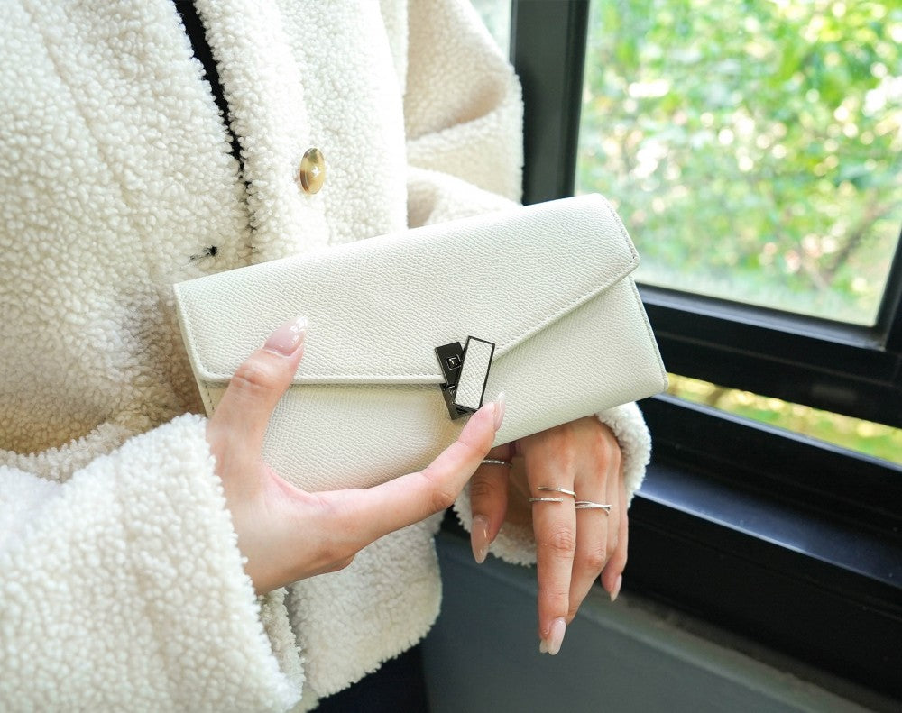 Carina XL v2 Crossbody Clutch - Italian Cross-Hatch in Creme White