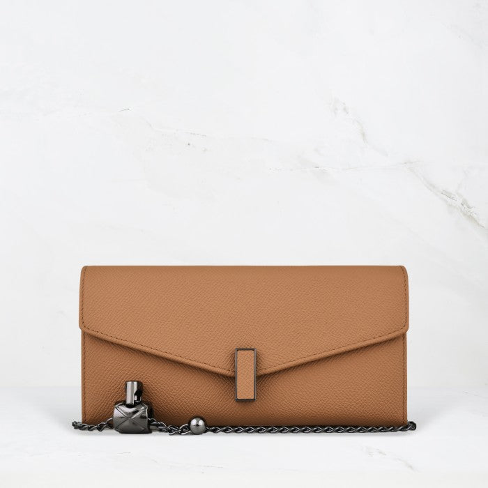 Carina XL v2 Crossbody Clutch - Italian Cross-Hatch in Nutmeg